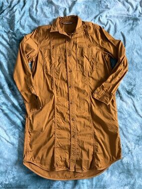 Everlane button up shirt dress - brass colour